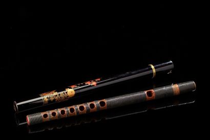 JAPON Flûte traversière en bambou à sept trous plus l'embouchure latérale (Ryûteki);...