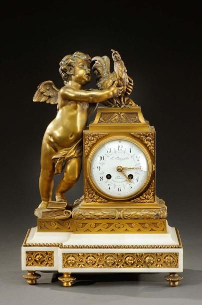 null Pendule en bronze doré à décor d'un putto et d'un coq. Le cadran en émail signé...