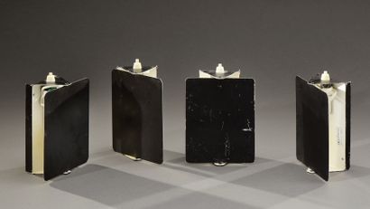 Charlotte PERRIAND (1903-1999) Suite de quatre appliques à volets orientables en...