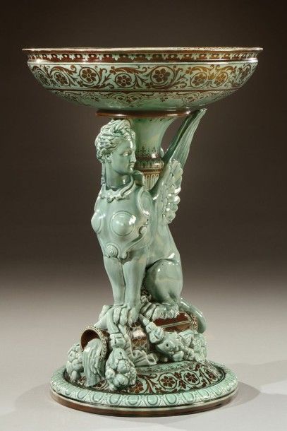 Théodore DECK (1823-1891) Importante vasque en céramique émaillée vert céladon à...