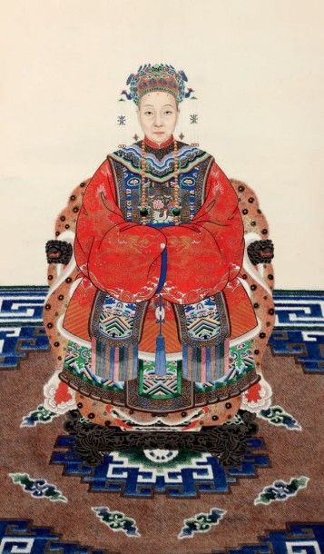 CHINE Peinture sur papier représentant une épouse de dignitaire assise sur son trône....