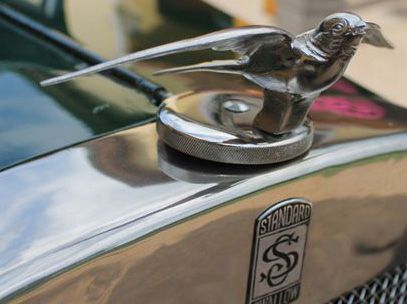 1932 - STANDARD SWALLOW LITTLE NINE «Des gènes de Jaguar dans ce joli coach» La Standard...
