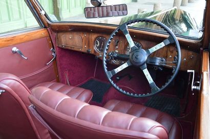 1937 - DELAHAYE 135 M CABRIOLET PAR CHAPRON «L'interprétation du cabriolet par Delahaye...