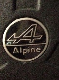 1978 - ALPINE A 310 V6 «Laissez-vous envoûter par le chant des 6 sirènes» Digne héritière...
