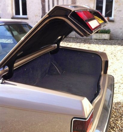 1986 - Bentley Eight «La version anglaise du Grand Huit» Produite de 1984 à 1992,...