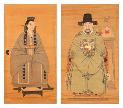 null Paire de peintures sur rouleau représentant des ancêtres. Chine. 20ème siècle...