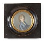 École FRANÇAISE vers 1790 Portrait de jeune fille assise en robe bleue. Miniature...