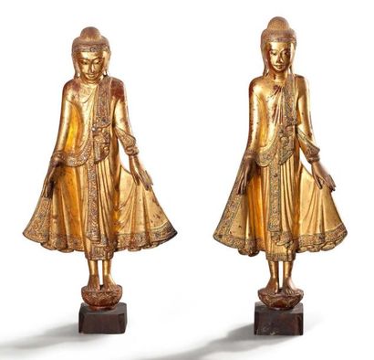 null Paire de statues en bois doré Thaïlande XVIIeme siècle Hauteur 90cm (*)