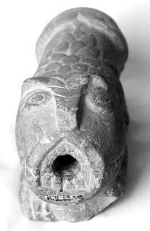 null Rare bouche de fontaine en forme de lion assis Sculptée en ronde bosse, marbre...
