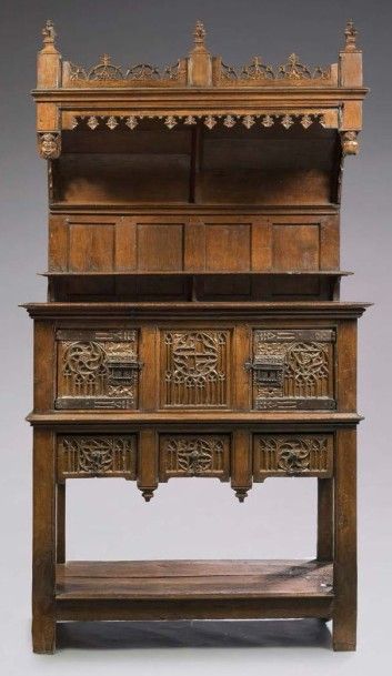 null EXCEPTIONNEL DRESSOIR À DAIS Bois de chêne Flandres - XVème siècle H:275 cm...