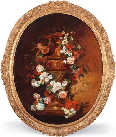 Ecole Française vers 1900 Vase de fleurs Toile ovale 124 x 97,5 cm