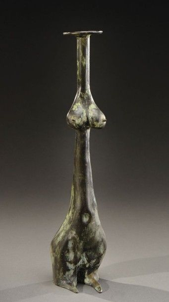 JACQUES DUVAL-BRASSEUR (XXème) Sculpture anthropomorphe formant vase soliflore en...