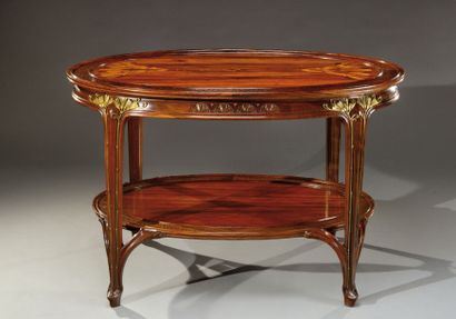 Jules CAYETTE (1882-1953) Exceptionnelle table de milieu en palissandre présentant...