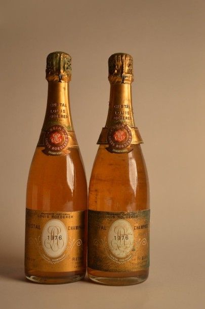 null 2 B CHAMPAGNE CRISTAL (1 e.t.h. légère; 1 e.t.h. à e.a; coiffes sales à corrodées)...