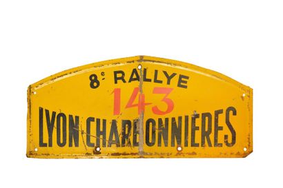 null Plaque 8ème rallye Lyon Charbonnières Concurrent n°143 1955 état d'usage