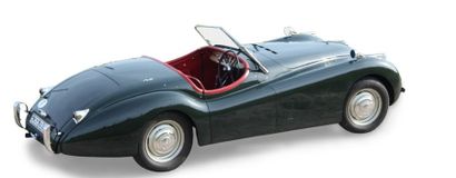 1952 - JAGUAR XK 120 ROADSTER RHD C'est le 27 octobre 1948 que Jaguar crée l'évènement...