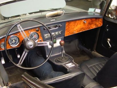 1966 - Austin Healey 3000 MkIII BJ8 «La dernière réalisation de Donald Healey» L'Austin-Healey...