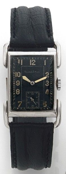 JAEGER LECOULTRE Vers 1940 21565. Modèle homme rectangulaire en acier anses étriers....