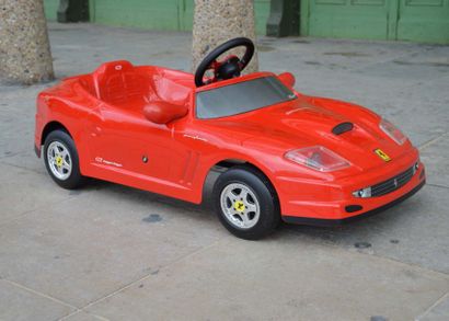 null Voiture à pédales 
de marque Toys Toys, de type Ferrari 550 Maranello. Matière...