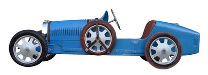 1927 - BUGATTI «Baby» type 52
Fidèle reproduction des célèbres Bugatti type Course...