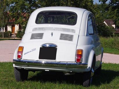 1966 - FIAT Nuova 500 F 110F
La Fiat 500, cette dénomination commerciale connue dans...