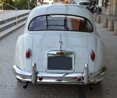 1960 - JAGUAR XK 150 COUPE 3.4 S
Ultime évolution de la série des XK, c'est en mai...