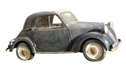 1936 - SIMCA 5 DéCOUVRABLE
La Simca 5 sera présentée à la presse fin mars 1936. Exposée...