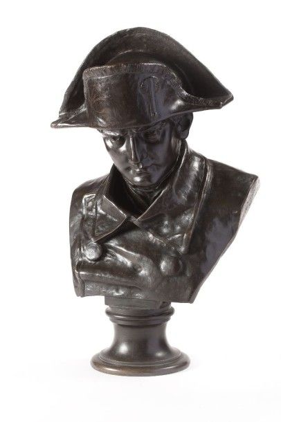 null Capuni « L'Empereur Napoléon » en buste. 
Bronze patiné, signé. 
HT H: 64
