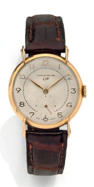LIP Chronomètre Vers 1950 
Cadran argenté, chiffres arabes, aiguilles feuilles. Mouvement...