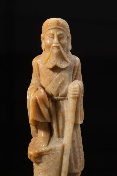 CHINE Ensemble comprenant dix figurines en stéatites sculptées, représentant différents...
