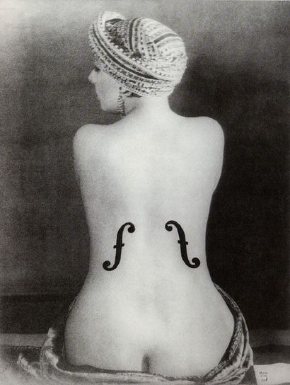 SANYU (1901-1966) - 常玉 Académie de dos, sur tabouret, 1931 椅子上的裸女, 1931 Huile sur...