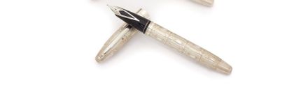 SHEAFFER Collection Legacy Heritage, Victorian series. Stylo plume en argent à fin...