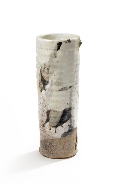 Isabelle PAMMACHIUS (XX) Vase «taureau» de forme rouleau 2015 Signé H: 34 cm