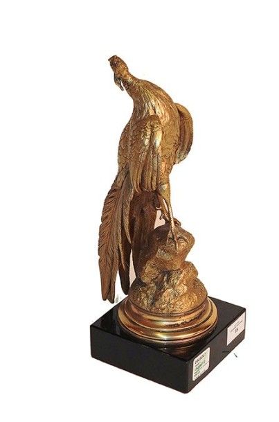 Pautrot Ferdinand (1832/1874) «Oiseau»
Bronze doré, signé sur la terrasse. Socle...
