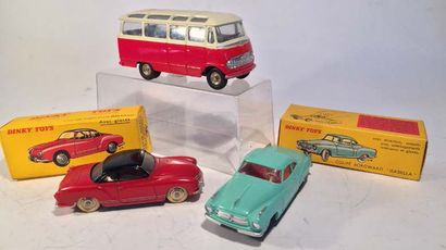 null Lot de 3 DINKY TOYS comprenant un car MERCEDES BENZ minibus ref 541, un coupé...