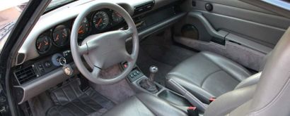 null 1994 - PORSCHE 993 C2
«La turbine souffle toujours sur le Flat 6»
La Porsche...
