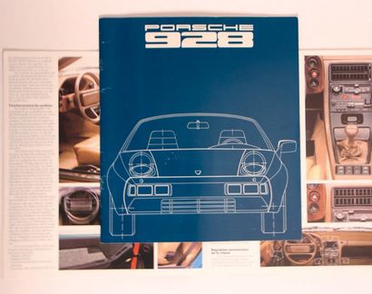 PORSCHE 928 
Lot de 2 catalogues de présentation du véhicule en version 928 et 928...