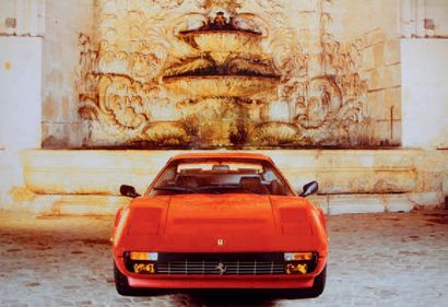 Ferrari 308 
Lot comprenant 5 panneaux de décoration de concession Ferrari sur le...