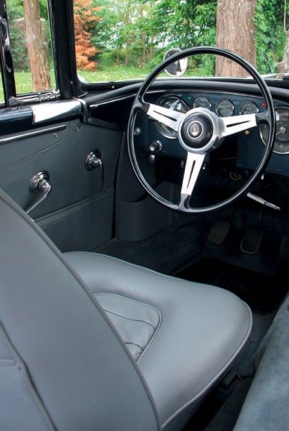 1960 - MASERATI 3500 GT «Le trident pique pour la première fois...»
Marque: Maserati
Modèle:...