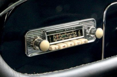 1960 - MASERATI 3500 GT «Le trident pique pour la première fois...» Marque: Maserati...