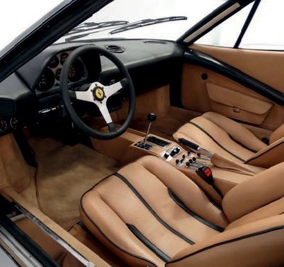 1978 - FERRARI 308 GTS «Une Ferrari 308 dotée d'un Turbo, c'est l'Amérique...»
Marque:...