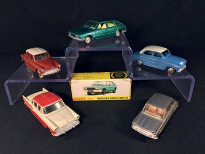 null Lot de 5 miniatures DINKY TOYS comprenant: 1 Simca Chrysler 1308 GT en boite...