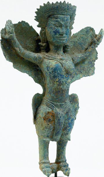Kinnari Bronze. H.: 31cm Art Khmer. ca 13° siècle Dressé dans une dynamique rare...