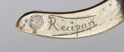 GEORGES RECIPON (1860-1920) "Le porte bonheur"
Sculpture en bronze à patine médaille...