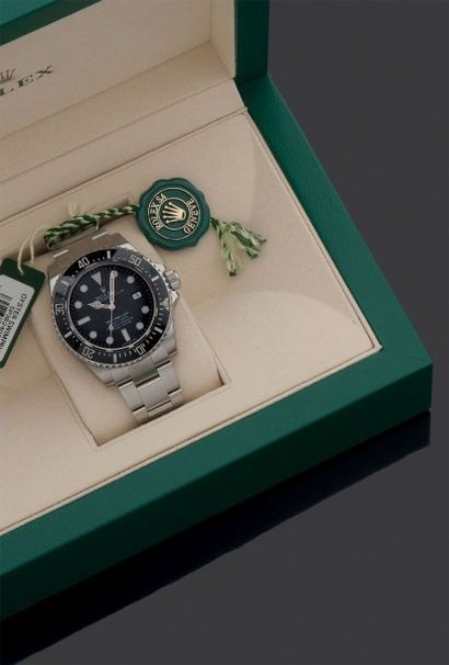 ROLEX Sea-Dweller 4000
Vers 2016 Ref 116600. Deepsea
Modèle homme plongeur automatique.
Cadran...