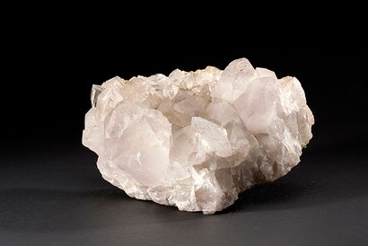 null Rare et très important ensemble de cristaux de quartz du Montblanc

H : 11;...