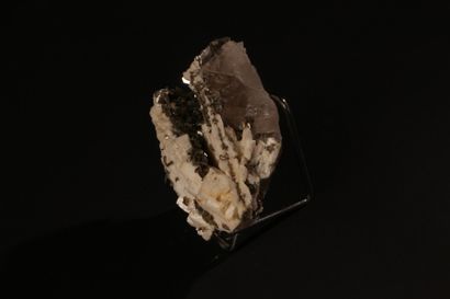 null Bloc de quartz, muscovite

Provenance : Mine de Pitarra Brésil

H : 5.5; L :...