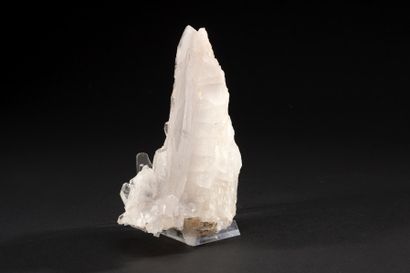 null Imposant cristal de quartz peigne 

Provenance : Gisement de la vallée des Villards...