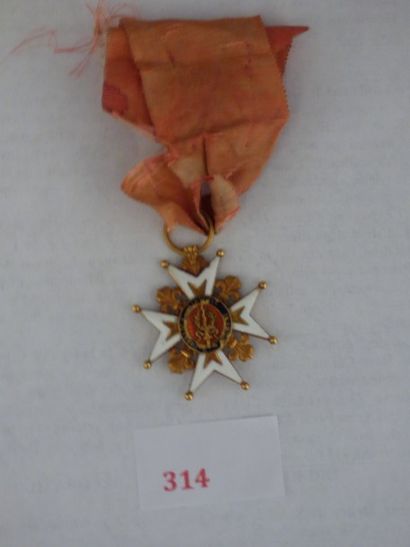 France Ordre de Saint Louis Croix, Louis XVIII.
Or, émail (éclats), ruban (reste).
(dans...
