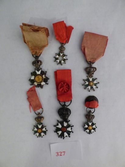 France Ordre de la Légion d'honneur
Lot de 6 étoiles miniatures de Chevalier, 3 types....